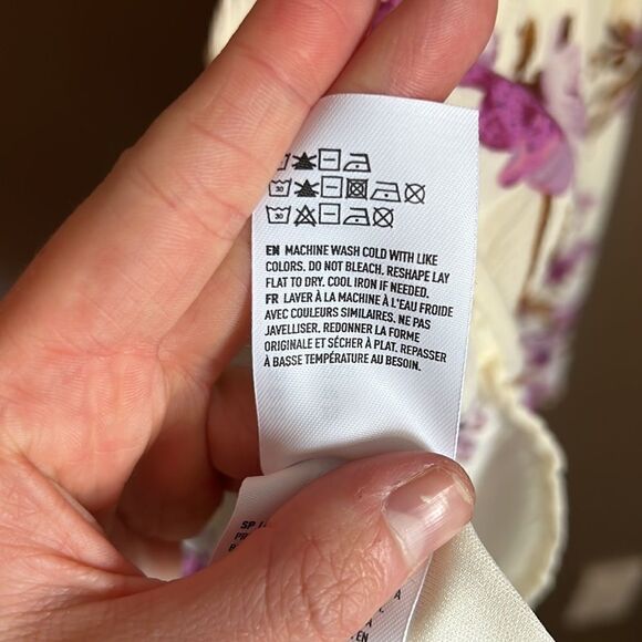 3 for $30! American Eagle floral romper. Size xs. - Picture 8 of 10